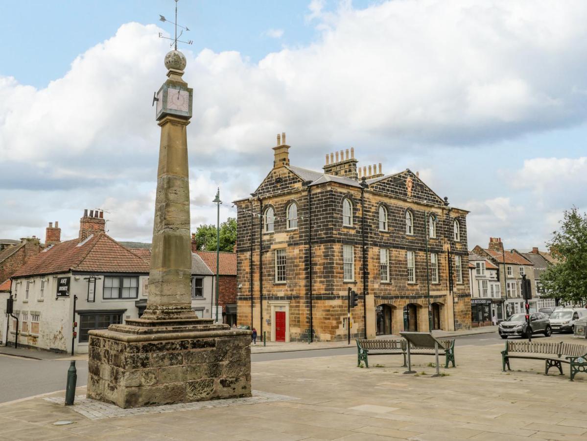 Guisborough Town Hall Exterior foto